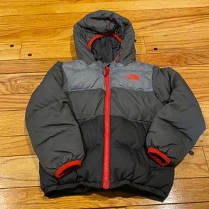 4t north face reversible puffer coat
